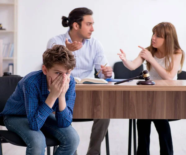 depositphotos_625279030-stock-photo-divorcing-family-trying-divide-child